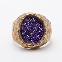 Purple sigillum ring