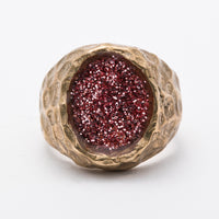 Pink sigillum ring