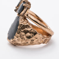Black sigillum ring w/ drops