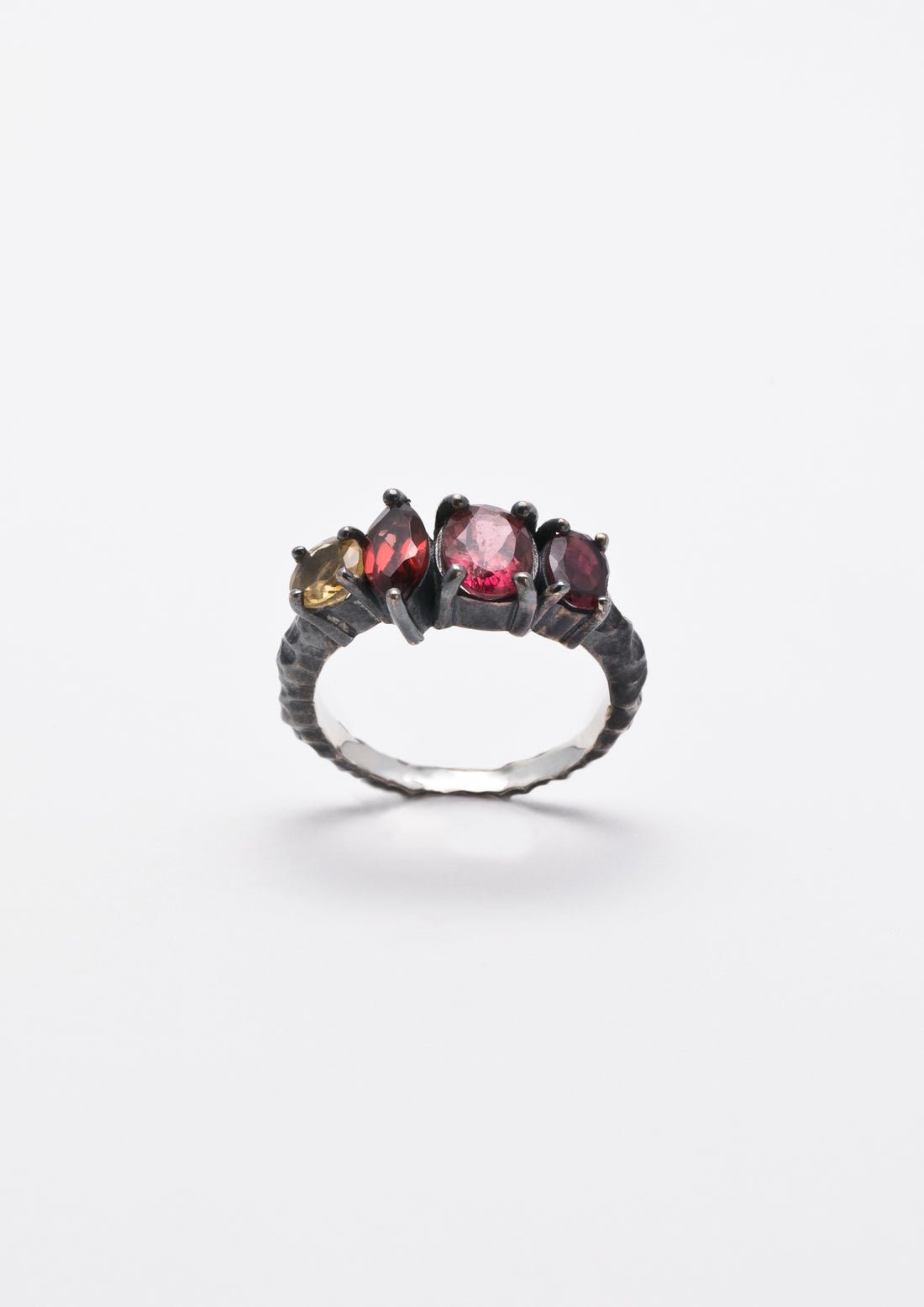Dark Nari ring