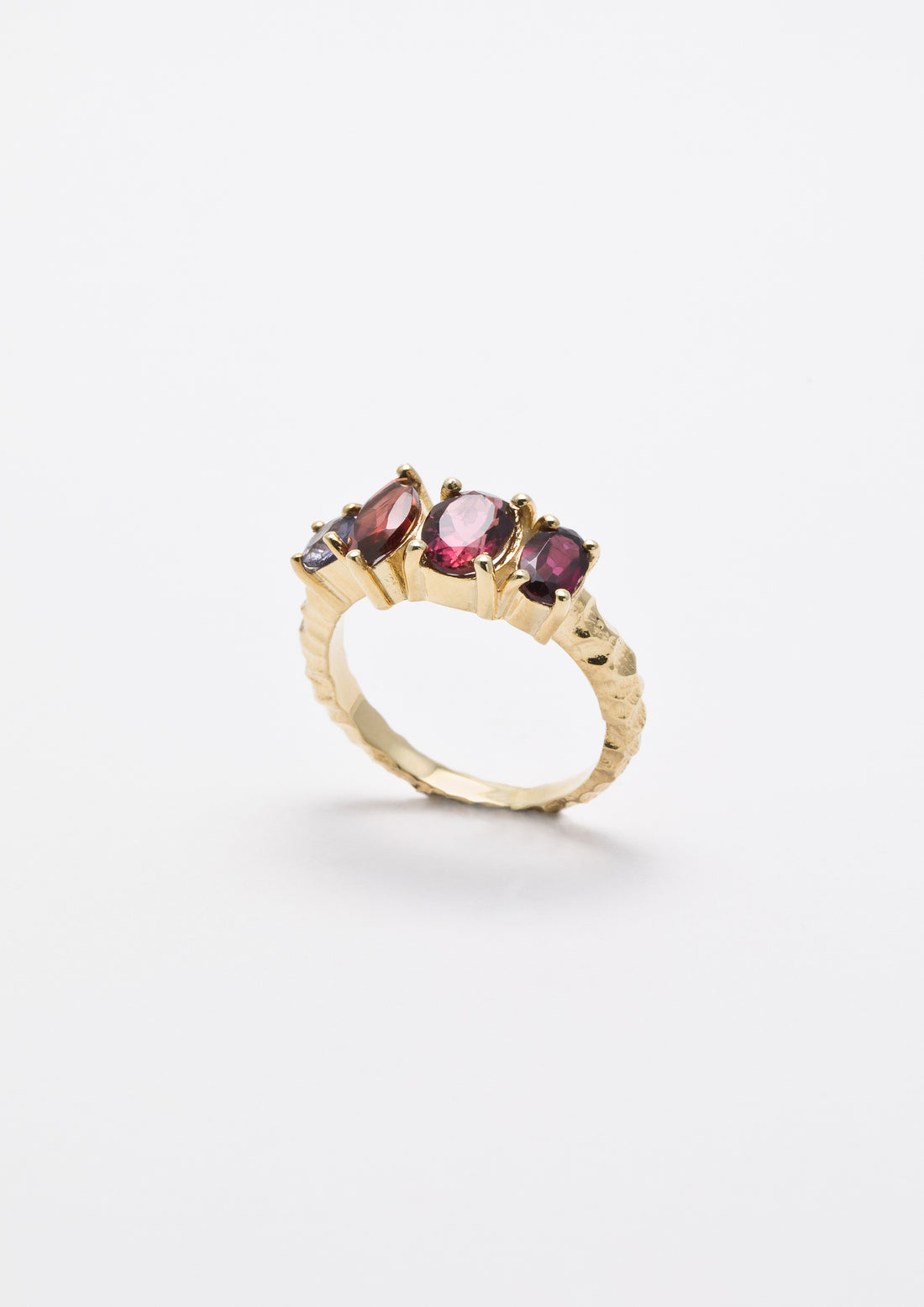 Nari ring