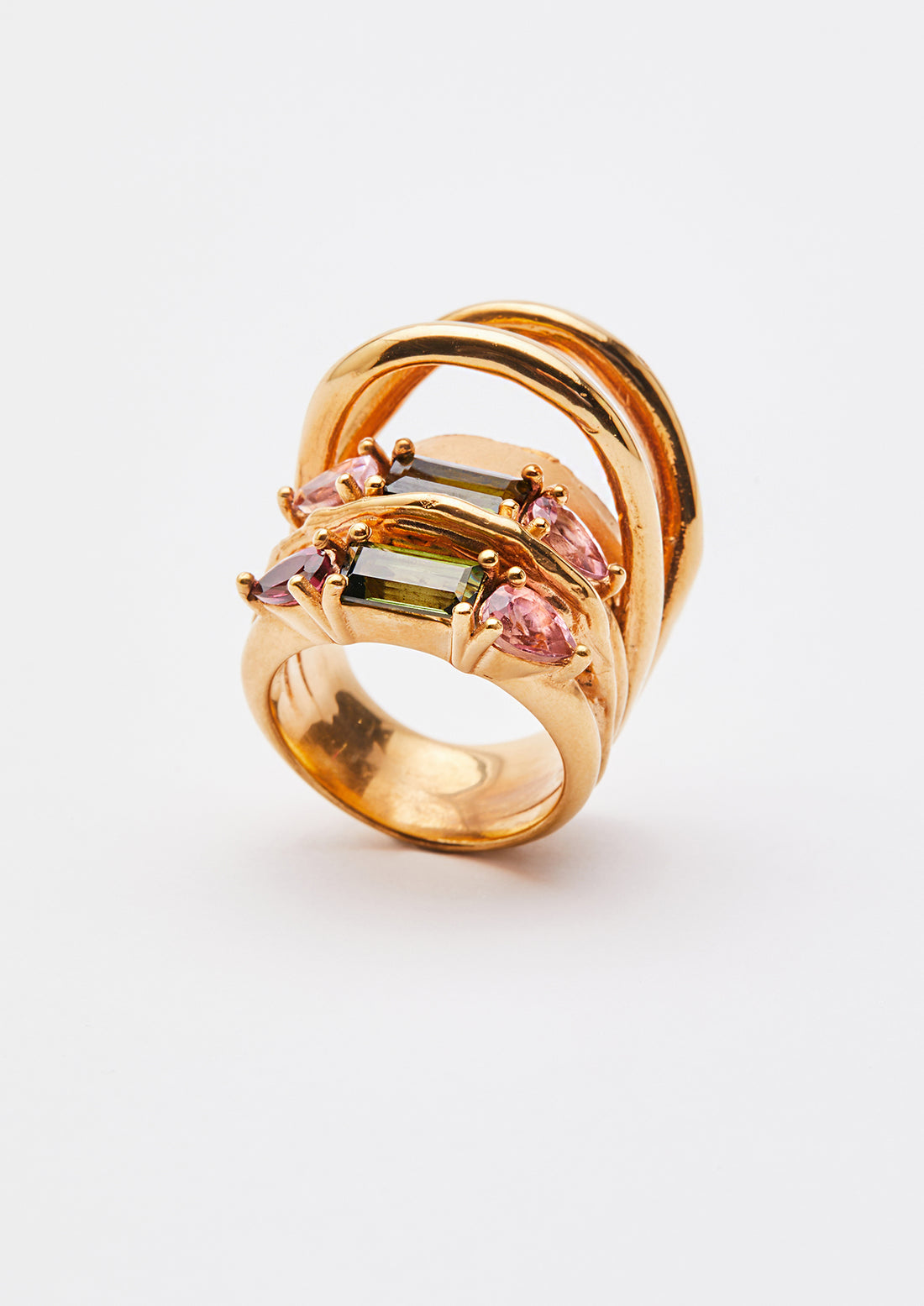 Azak ring