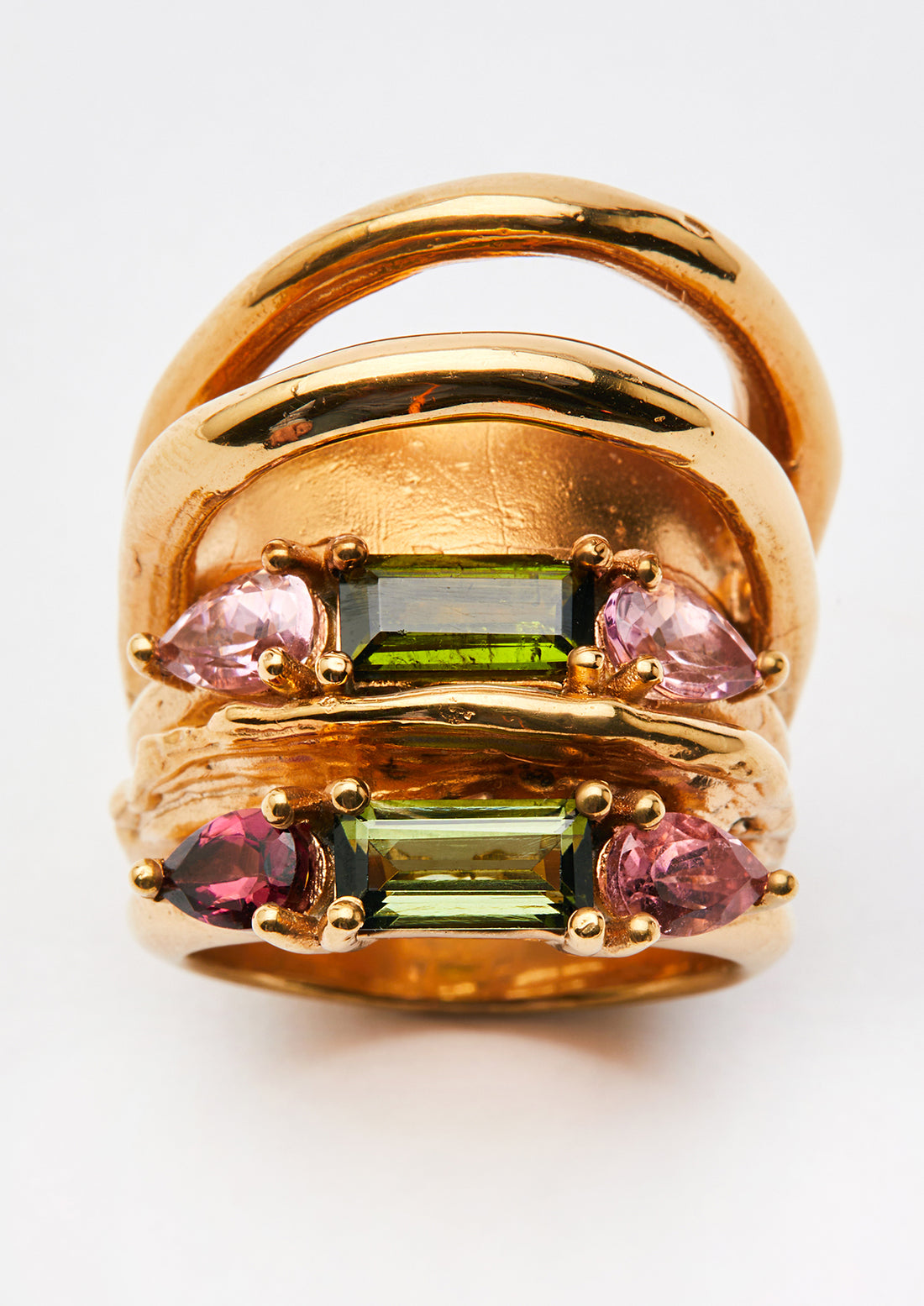 Azak ring