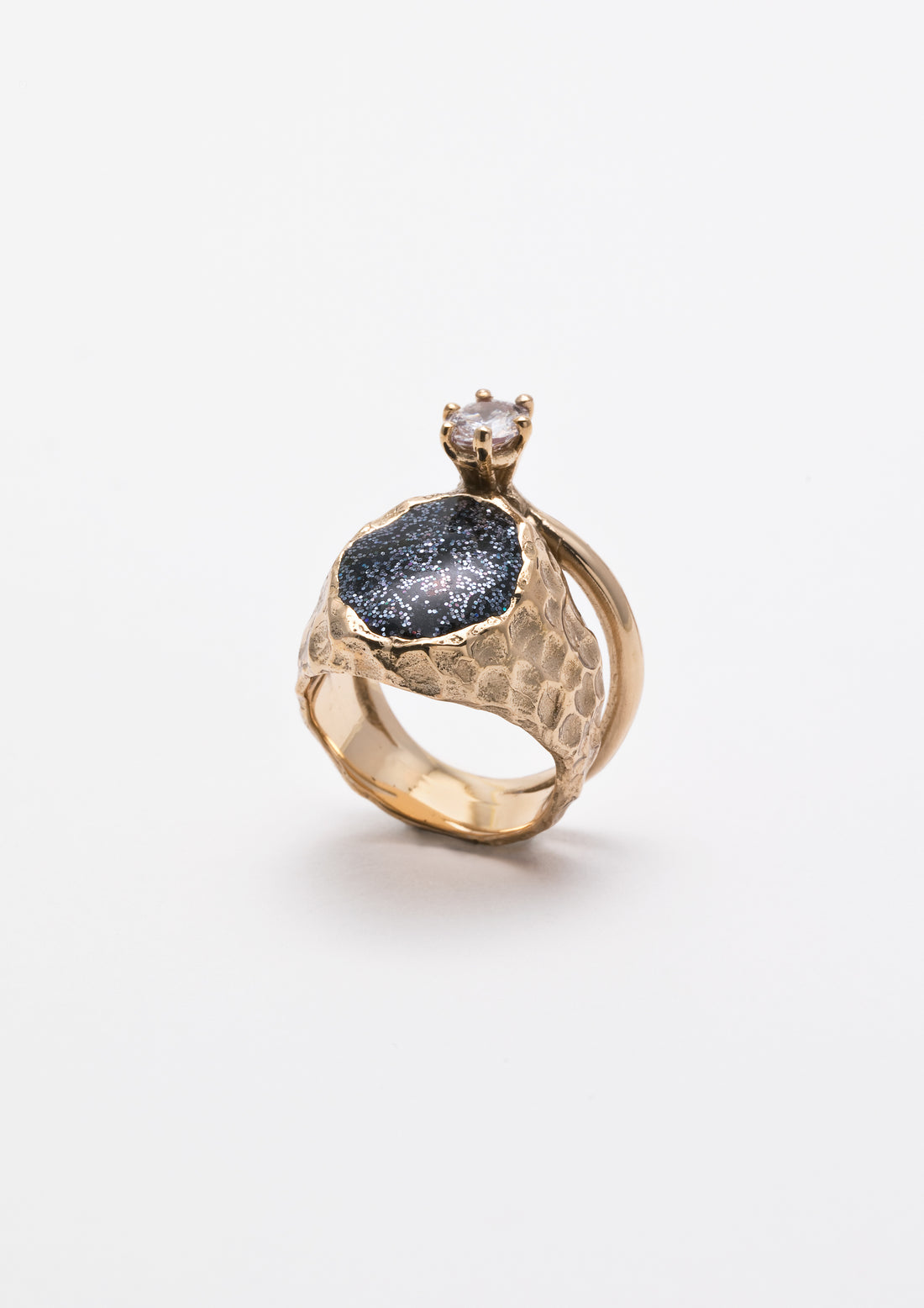 Sigillum ring with stone