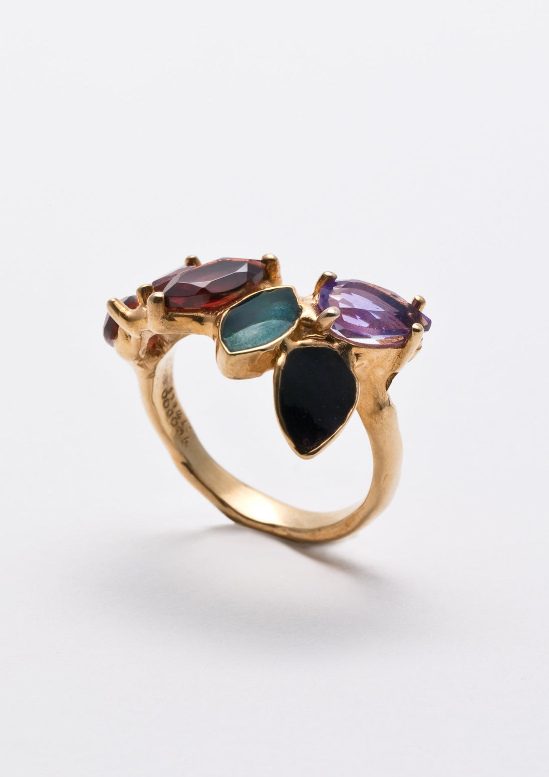 Dhara ring