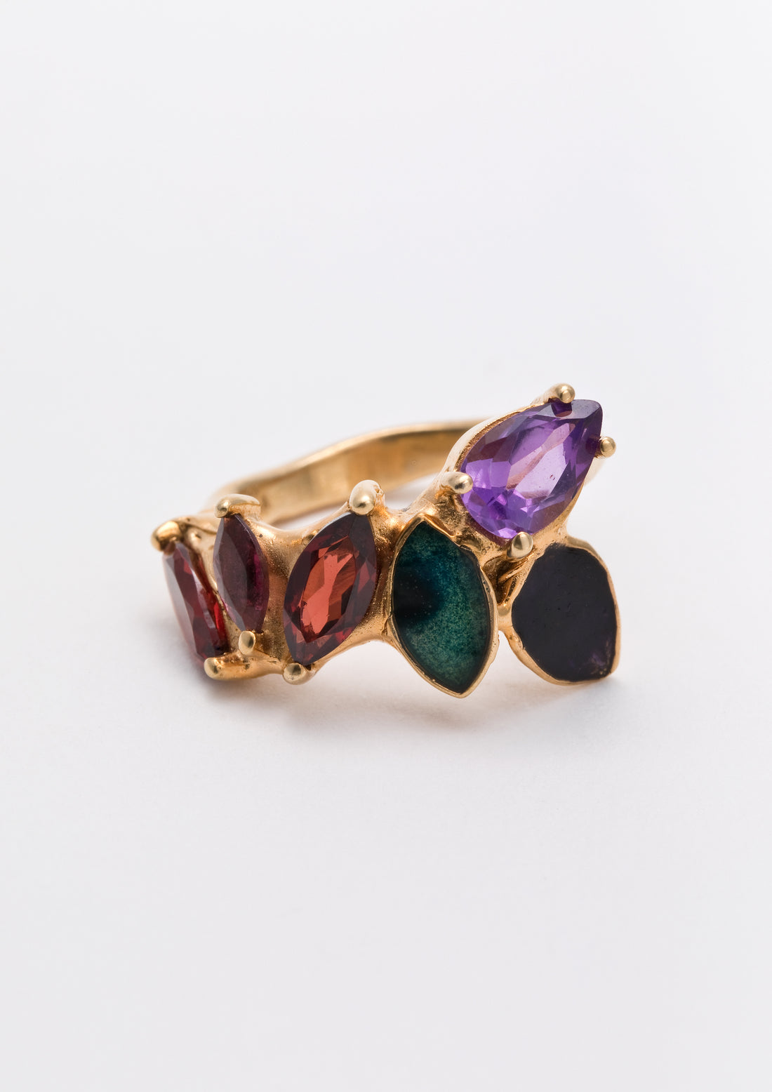 Dhara ring